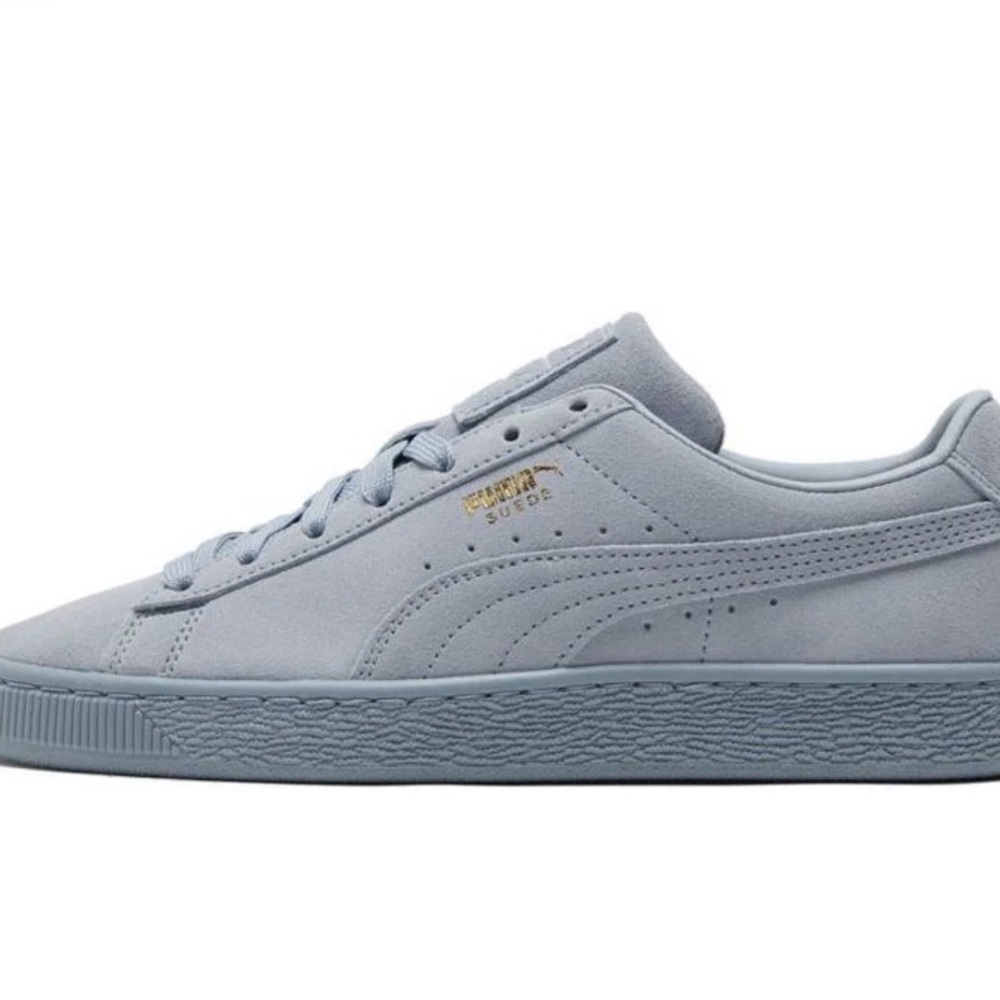 Puma Suede Sneakers in Blue